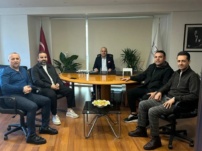 OTİAD Yönetim Kurulu Başkanımız Allam Çiftçi , Başkan Yardımcılarımız Cevat Yeşilyurt ve Hüseyin Ekmen derneğimizi ziyaret eden üyelerimizden Lokman Özhan ve Erol Hamaraf’ı ağırladı. Sektör ile ilgili talep ve öneriler görüşüldü. Ziyaretleri için teşekkür ederiz