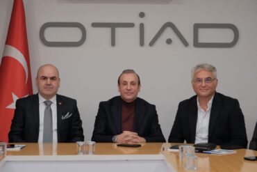 İHKİB Başkan Yardımcısı Sayın Mustafa Paşahan, 4–7 Şubat 2026 tarihlerinde gerçekleştirilecekIFCO &FASHİONİST Fuarı öncesinde Osmanbey bölgesindeki firmaları ziyaret etti.